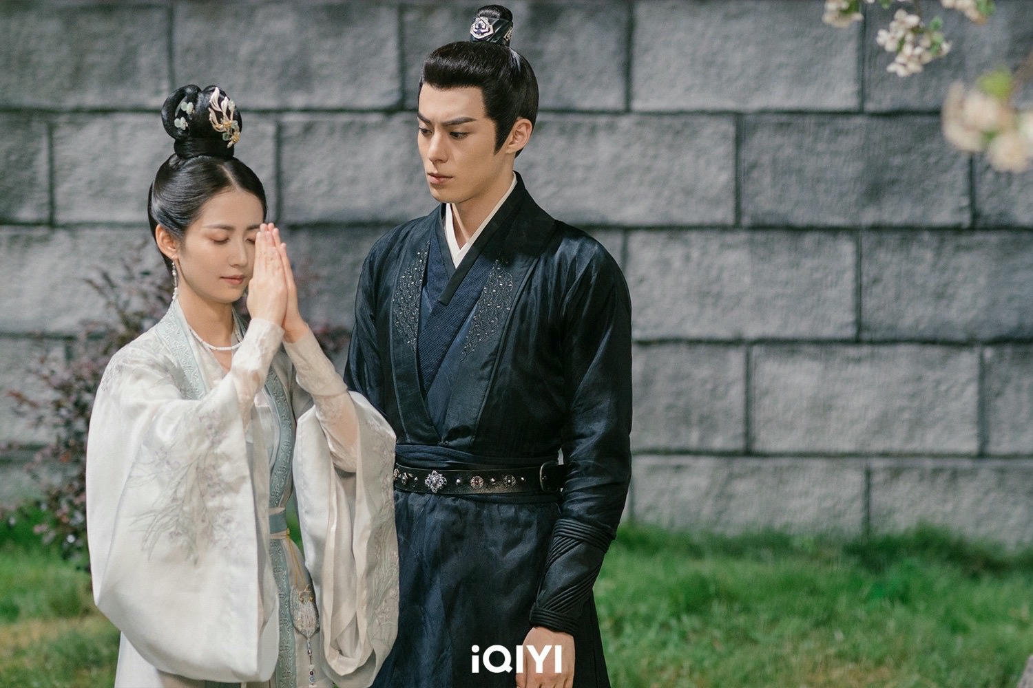 王鶴棣《浮圖緣》霸道回歸熱度破6000！《蒼蘭訣》角色群起為他打Call