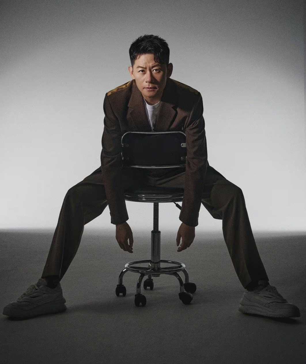 《七根心簡》開機，宋威龍「顏霸」男神登場！劉浩存口碑能否成功逆襲？！