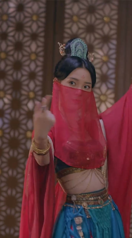 《少女大人》陳瑤人氣狂飆急升女主！跟張凌赫定情靠性感舞衣＋螞蟻腰？！