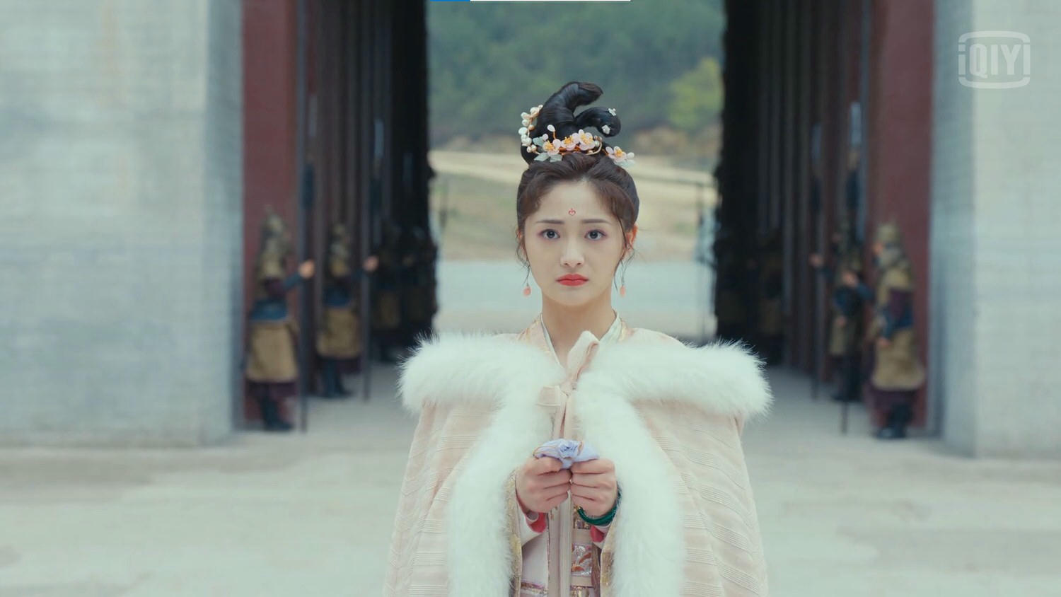 《影帝的公主》影帝徐正溪面對在逃公主周潔瓊，上演「戲中戲」竟當場下跪叩拜！