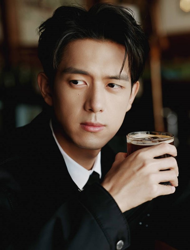 《星河滾燙》李現、倪妮主演，首次合作都市愛情劇，卻傳延後開拍？！