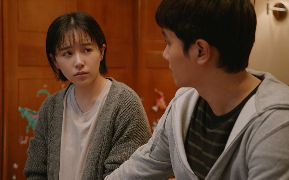 盤點６位劇中婚姻出軌渣男行徑！董子健、彭冠英、李澤鋒出來挨打！竟然有人上榜兩次！？