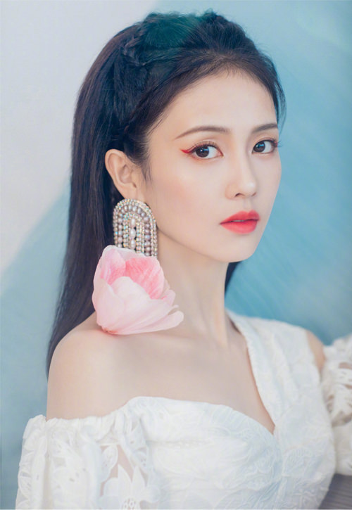 于正心頭肉換人當!火力全開捧這幾位90後新人 吳謹言白鹿一姐地位搖搖欲墜!? - 第2張圖 于正心頭肉換人當!火力全開捧這幾位90後新人 吳謹言白鹿一姐地位搖搖欲墜!?