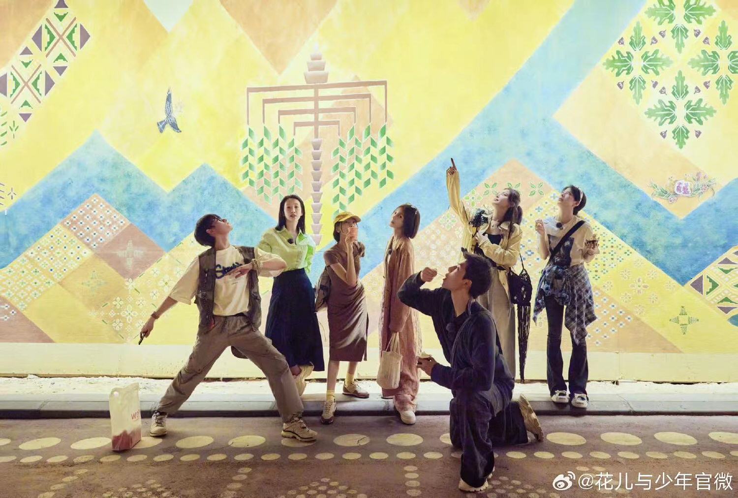 盤點《花兒與少年５》成員代表作！秦嵐、辛芷蕾反差超大，王安宇新作是爆款預定！？