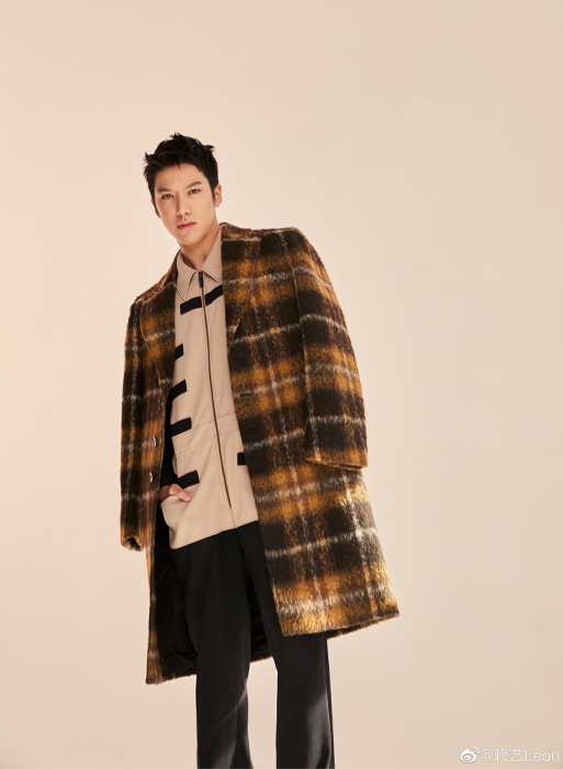 《暴風眼》楊冪母雞帶小雞!張彬彬揪團拍戲,旗下男神竟是他最得寵?! - 第6張圖 《暴風眼》楊冪母雞帶小雞!張彬彬揪團拍戲,旗下男神竟是他最得寵?!