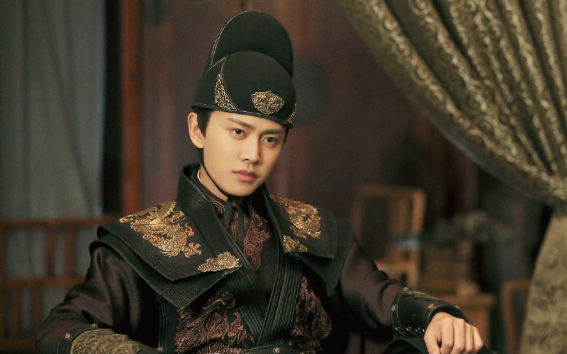 2020上半年熱門爆量的8部劇!熱巴.孫儷.宋茜這些劇贏了播放量,豆瓣評分卻這麼低?! - 第13張圖 錦衣之下