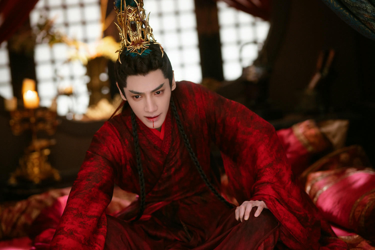 精選６位古裝瘋批人物，澹台燼瘋魔代表，人間反派逆襲、瘋到巔峰！