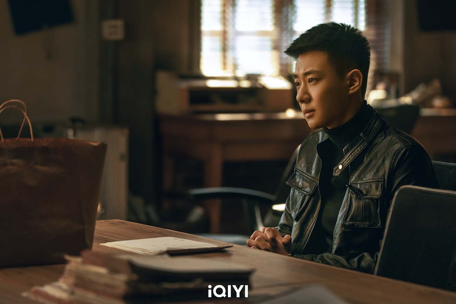 《我要逆風去》龔俊、鍾楚曦主演|豆瓣7.3,投行精英遇上時裝千金,拼得事業與愛情! - 第6張圖 《我要逆風去》龔俊、鍾楚曦主演|豆瓣7.3,投行精英遇上時裝千金,拼得事業與愛情!